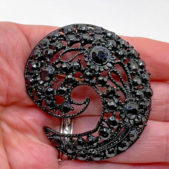 M JENT Vintage Jet Black Rhinestone Filigree PAISLEY BROOCH Costume Jewelry - Picture 3 of 10